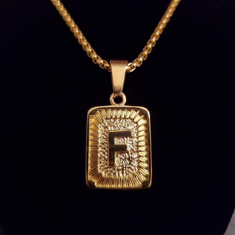 New Gold Plated Initial "F" Box Chain Neck…